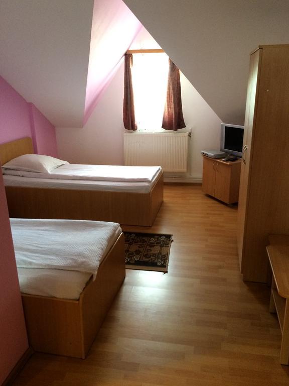 Pensiunea Simina Caransebes Room photo